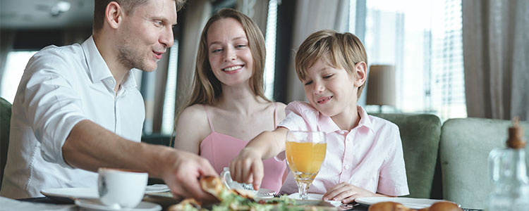 ¿Porque es importante masticar bien los alimentos?